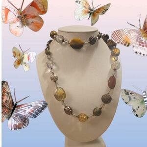 Vintage Premiere Design Beaded Necklace.